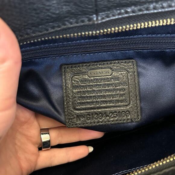 Coach / Authentic Madison Madeline East/West Satchel In Leather - Picture 7 of 8